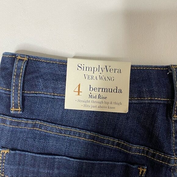 Simply Vera Vera Wang | NWT Mid Rise Bermuda Shorts - Picture 4 of 4